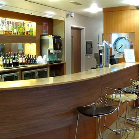 מלון Holiday Express Limehouse By Ihg לונדון