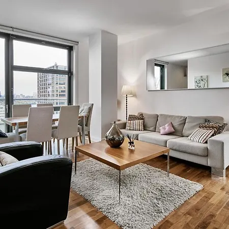 Canary Wharf - Corporate River View Apartments London