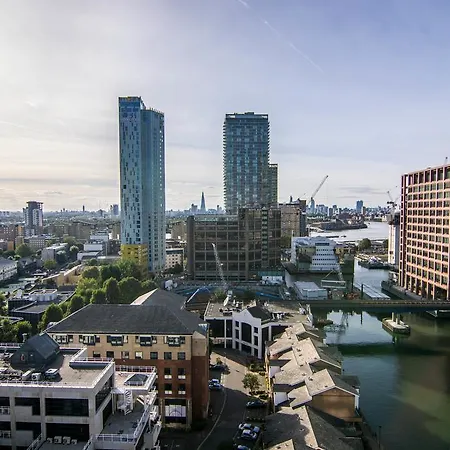 Canary Wharf - Corporate River View Apartments