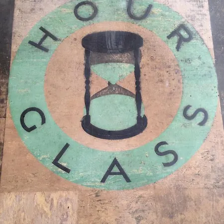 Hour Glass