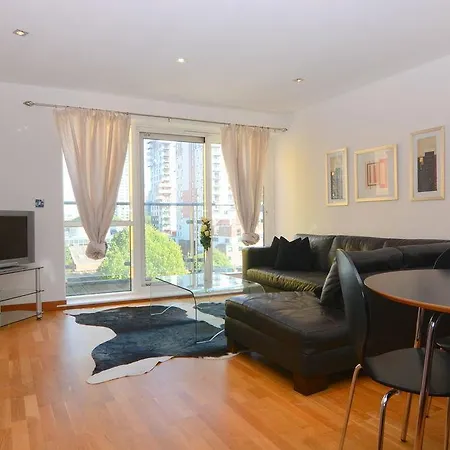 Wharf - Cuba Street Apartment
