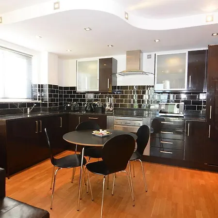 Wharf - Cuba Street Apartment *