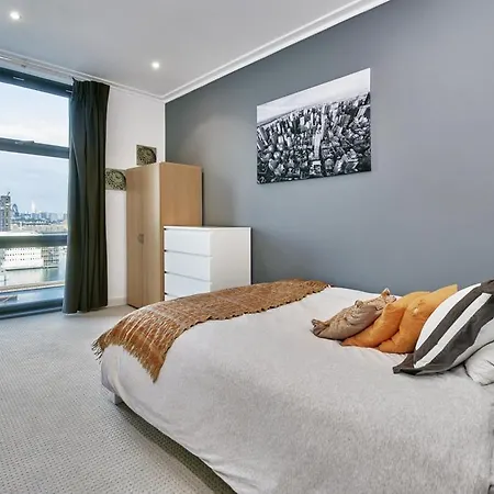 Canary Wharf - Corporate River View Apartments *