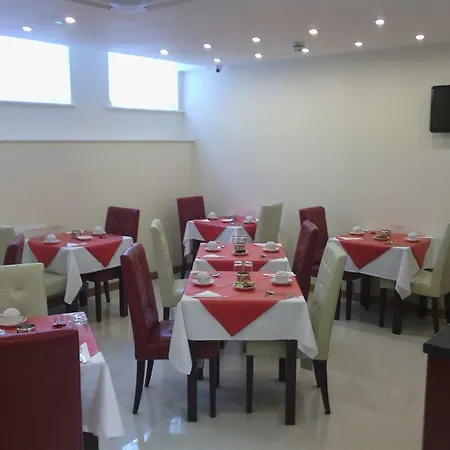 Bed & Breakfast Regency Westend 3*