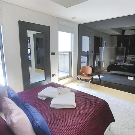 Aparthotel Room Home Stay 4*