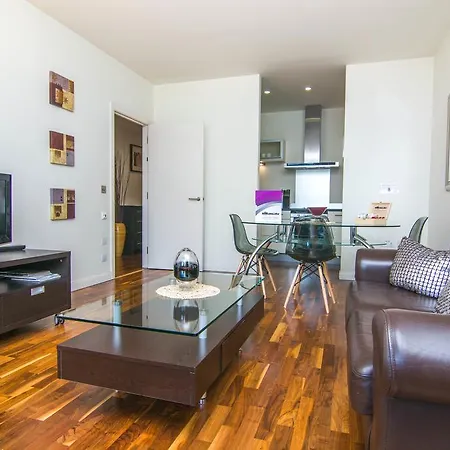Canary Wharf - Corporate River View Apartments *