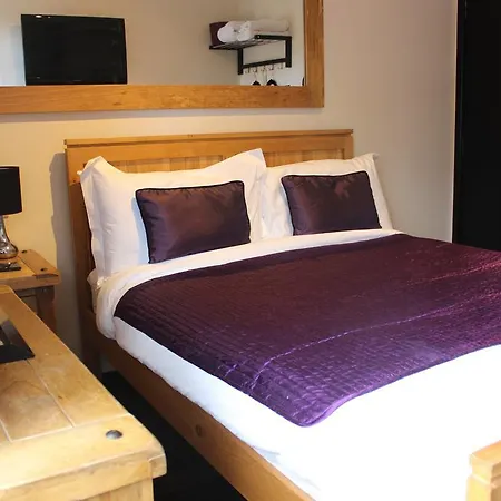Avo Hotel London