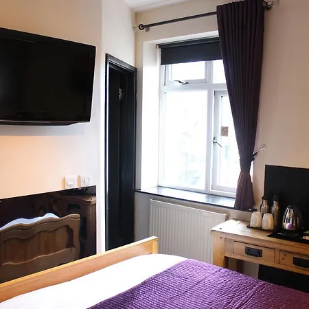 Hotel Avo 3*