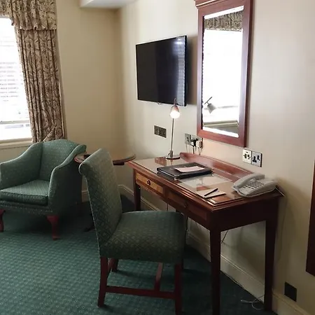 The Royal Chace Hotel Enfield