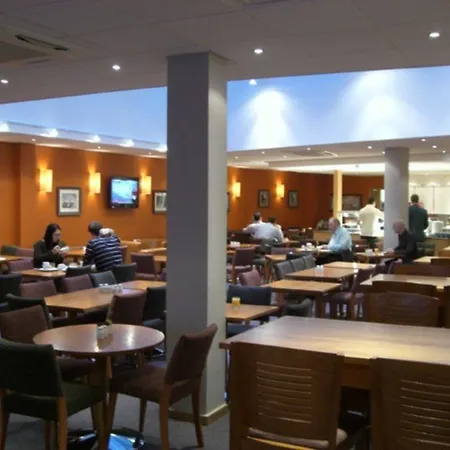 Travelodge Road Hotel