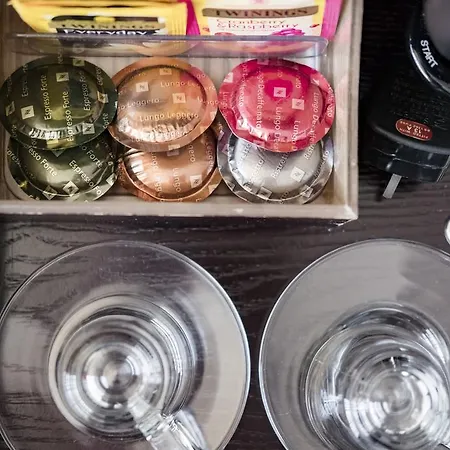 富勒张伯伦酒店 4*