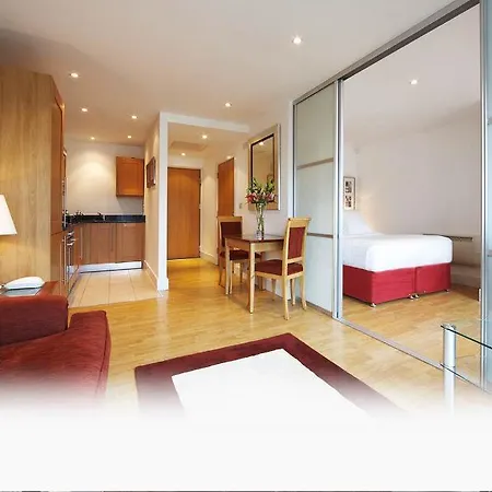 Marlin Apts Stratford Hotel
