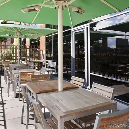 Holiday London - Heathrow M4,jct.4, An Ihg West Drayton (Middlesex)