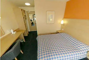 Travelodge Airport Szálloda London
