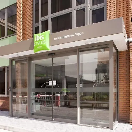 Hotel Ibis Styles London Heathrow Airport