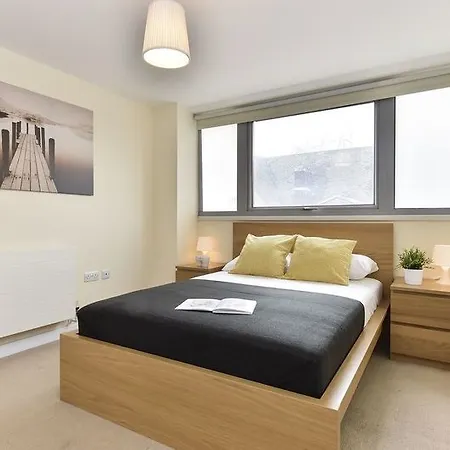 Hotel Allen Gardens London