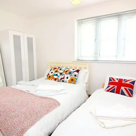 Wharf - Cuba Street Apartment London