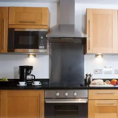 Hotel apartamentowy Marlin - Queen Street 4*