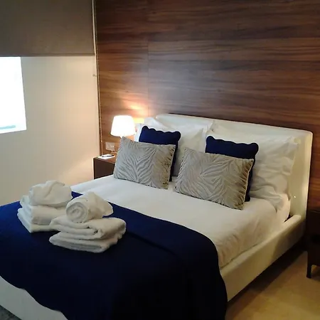 Room Home Stay Aparthotel