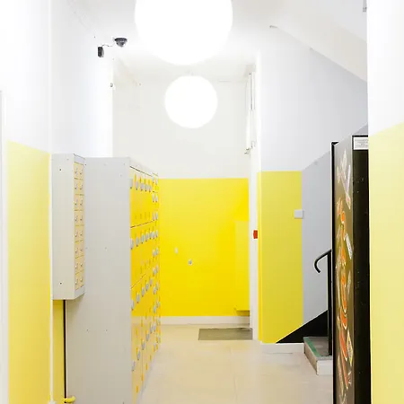 Via Limehouse Hostel Londen