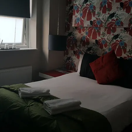 Hotel Old Ship Hackney 4*
