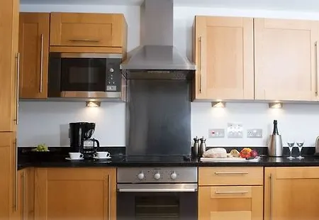 Hotel apartamentowy Marlin - Queen Street 4*
