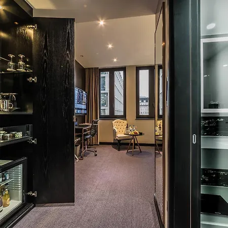 Montcalm Royal House, City Hotel