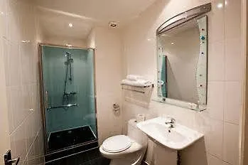 Hotel Rossmore 2*
