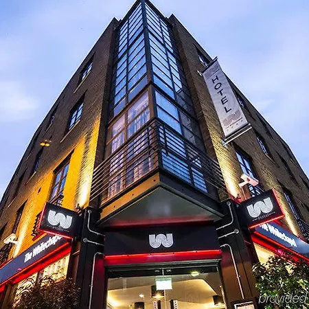 白色教堂旅馆 4*