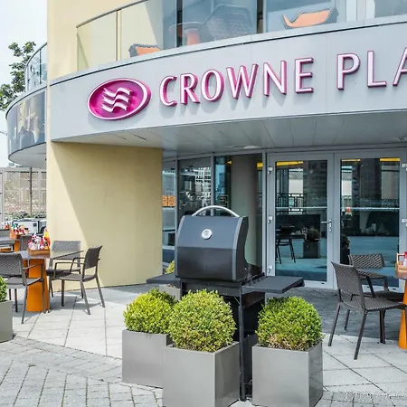 Crowne Plaza Battersea Hotel London