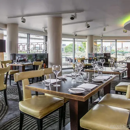 Crowne Plaza Battersea Hotel