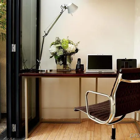 No.5 Maddox Street Apart-hotel 4*