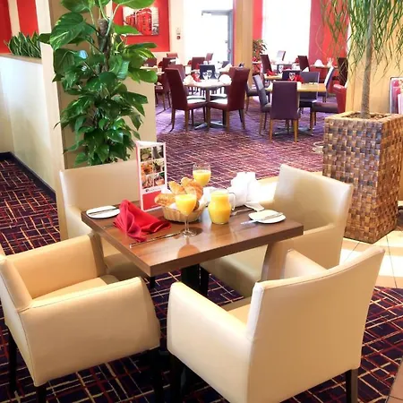 Hotel Ramada London North 4*