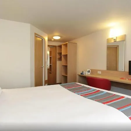 Travelodge Road 3*