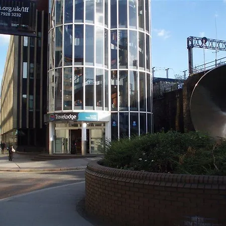 Travelodge Tower Bridge 런던