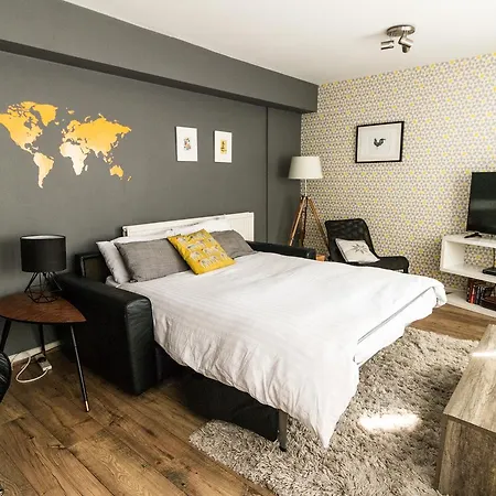 Modern Central Family-home For 6 Apartman *