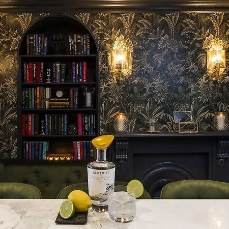 The Academy - Small Luxury Of The World Hotel