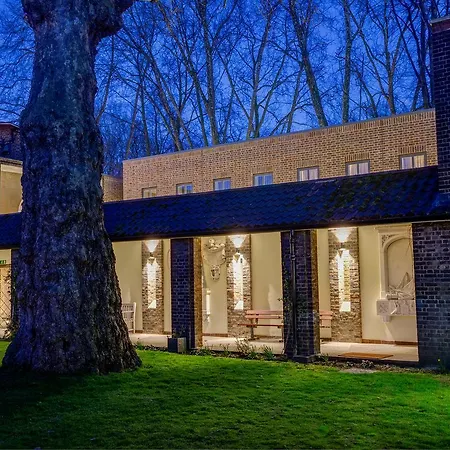 The Royal Foundation Of St Katharine 3* London