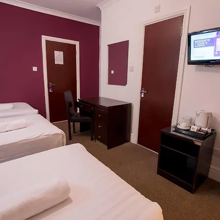 Hotel Cranford 2*