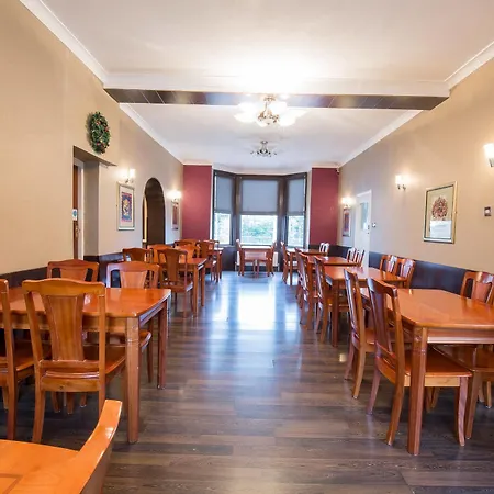 Rossmore Hotel 2*