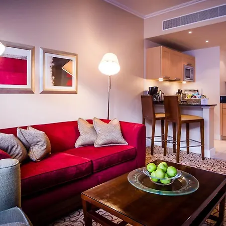 Hotel Marriott Executive London, Canary Wharf 5*