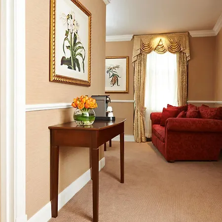 The Academy - Small Luxury Of The World Hotel