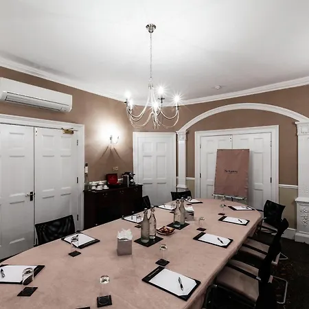 Hotel The Academy - Small Luxury Of The World 5*