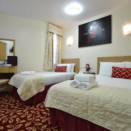 Western Greater London 3* Илфорд