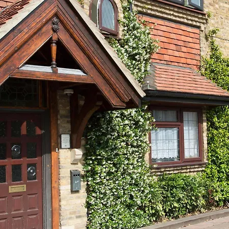 Bed & Breakfast Oakwood Heathrow Hillingdon