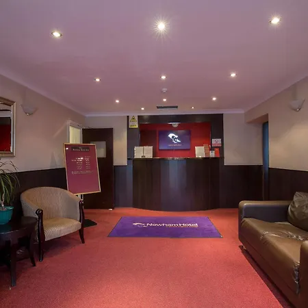 Newham Hotel 2*