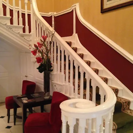 Hendon Hall 4*