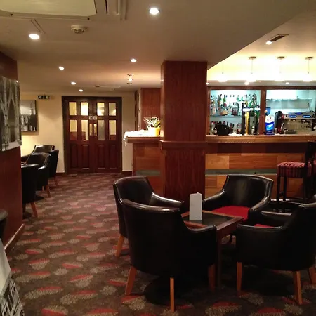 Hendon Hall Hotel 4*