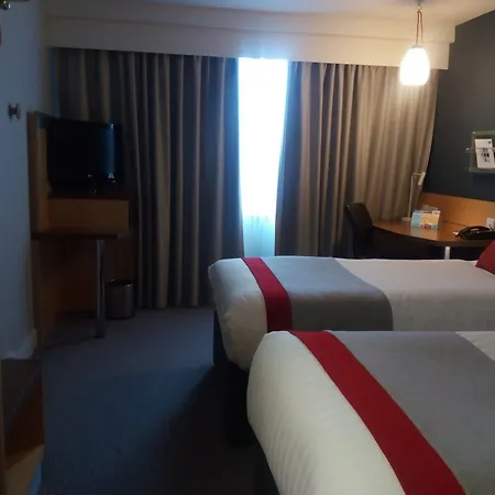 מלון Holiday Express Limehouse By Ihg