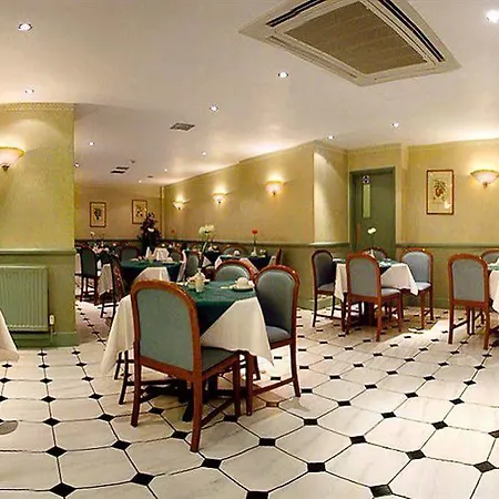 Hotel Norfolk Plaza